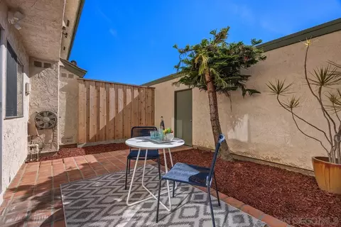 Exterior - 12960 Caminito Bodega, Del Mar, CA 92014 photo 3 of 11