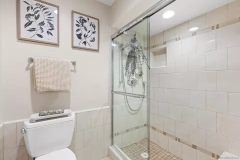 Bath - 3003 Orleans E, San Diego, CA 92110 photo 4 of 4