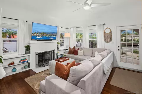Living - 4363 Harvard Ave, La Mesa, CA 91942 photo 2 of 7