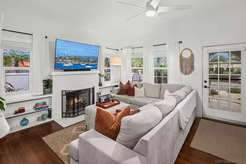 Living - 4363 Harvard Ave, La Mesa, CA 91942 photo 3 of 7