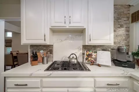 1831 Olympus Loop Dr, Vista, CA 92081 photo 16