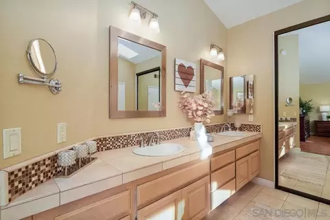 1831 Olympus Loop Dr, Vista, CA 92081 photo 38