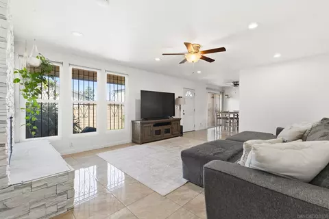 Living - 1244 E Madison Ave #C, El Cajon, CA 92021 photo 2 of 2