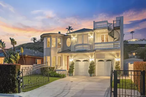 1028 Van Nuys St, San Diego, CA 92109