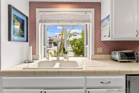 Kitchen - 7303 Eads Ave, La Jolla, CA 92037 photo 3 of 4