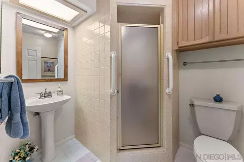 Bath - 7303 Eads Ave, La Jolla, CA 92037 photo 1 of 5