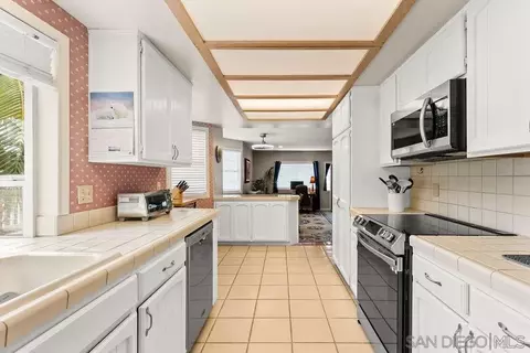 Kitchen - 7303 Eads Ave, La Jolla, CA 92037 photo 4 of 4