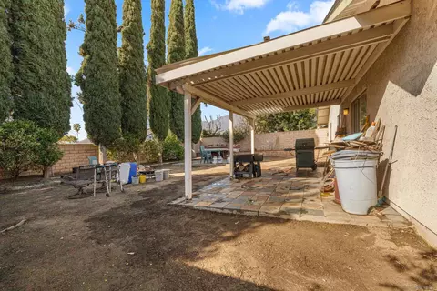 Exterior - 7552 Paramount Ct, Rancho Cucamonga, CA 91730 photo 6 of 9