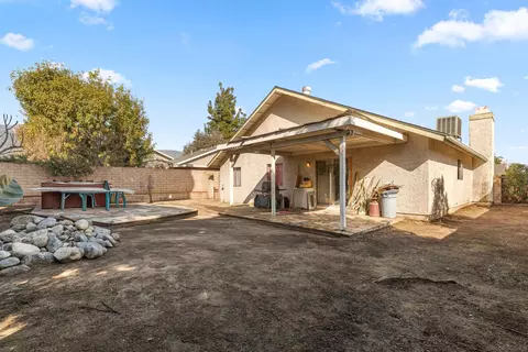 Exterior - 7552 Paramount Ct, Rancho Cucamonga, CA 91730 photo 4 of 9