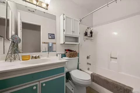 Bath - 7552 Paramount Ct, Rancho Cucamonga, CA 91730 photo 3 of 3