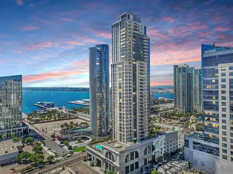 700 W E St #1905, San Diego, CA 92101