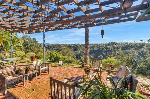 5209 Benton Pl, San Diego, CA 92116