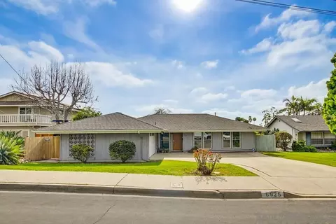 6925 Hyde Park Dr, San Diego, CA 92119