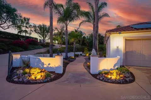 Exterior - 2860 Via Rancheros Way, Fallbrook, CA 92028 photo 1 of 29