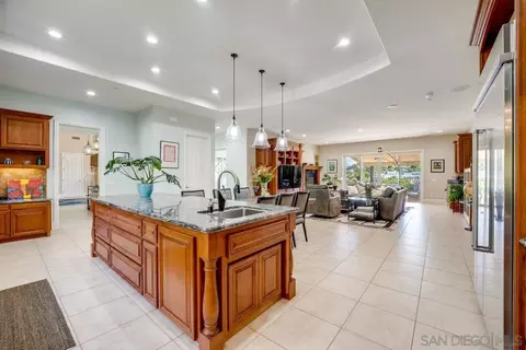 Kitchen - 2860 Via Rancheros Way, Fallbrook, CA 92028 photo 3 of 6