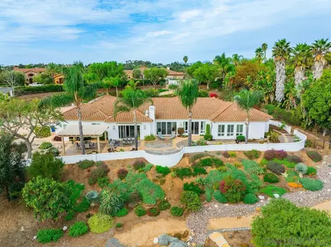 Exterior - 2860 Via Rancheros Way, Fallbrook, CA 92028 photo 15 of 29
