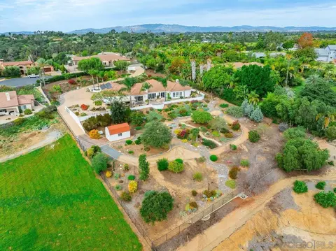 View/Area - 2860 Via Rancheros Way, Fallbrook, CA 92028 photo 4 of 4