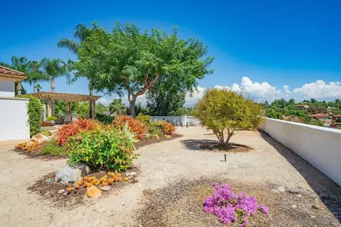 Exterior - 2860 Via Rancheros Way, Fallbrook, CA 92028 photo 25 of 29