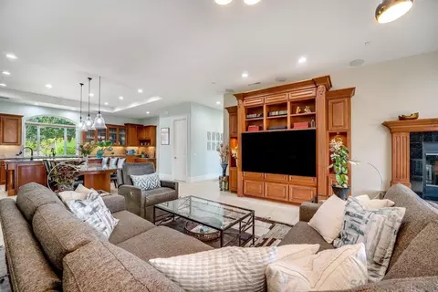 Living - 2860 Via Rancheros Way, Fallbrook, CA 92028 photo 3 of 3