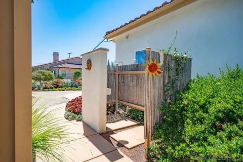 Exterior - 2860 Via Rancheros Way, Fallbrook, CA 92028 photo 9 of 29