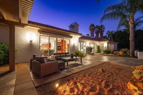 Exterior - 2860 Via Rancheros Way, Fallbrook, CA 92028 photo 7 of 29