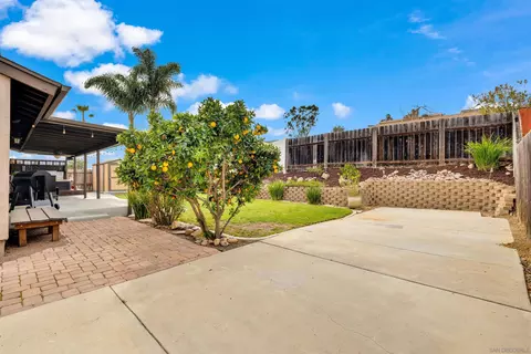 Exterior - 13622 Utopia Rd, Poway, CA 92064 photo 9 of 11