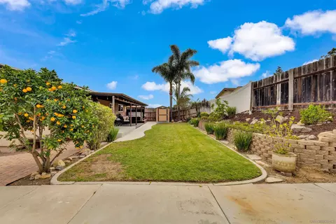 Exterior - 13622 Utopia Rd, Poway, CA 92064 photo 7 of 11