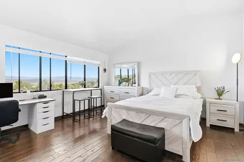 Bedroom - 16483 Highway 67, Ramona, CA 92065 photo 10 of 11