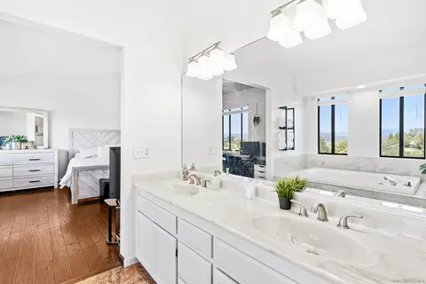 Bath - 16483 Highway 67, Ramona, CA 92065 photo 5 of 6
