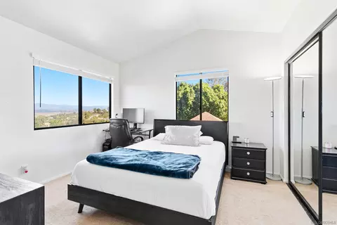 Bedroom - 16483 Highway 67, Ramona, CA 92065 photo 7 of 11