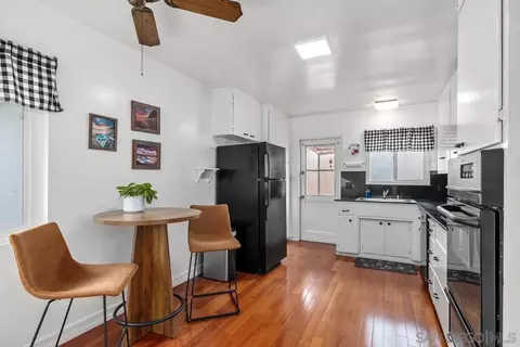 Kitchen - 264 A Ave, Coronado, CA 92118 photo 1 of 3