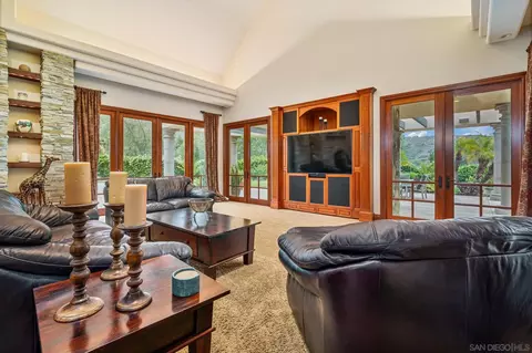 Living - 14380 Ciera Ct, Poway, CA 92064 photo 2 of 2