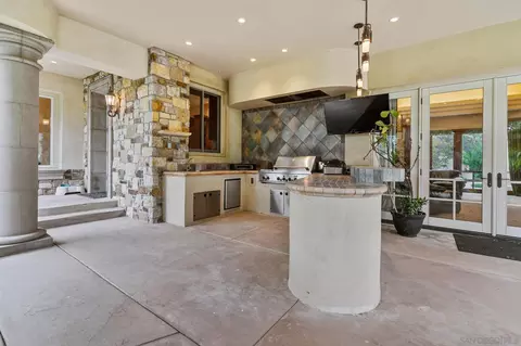 Kitchen - 14380 Ciera Ct, Poway, CA 92064 photo 2 of 2