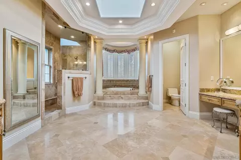 Bath - 14380 Ciera Ct, Poway, CA 92064 photo 1 of 1