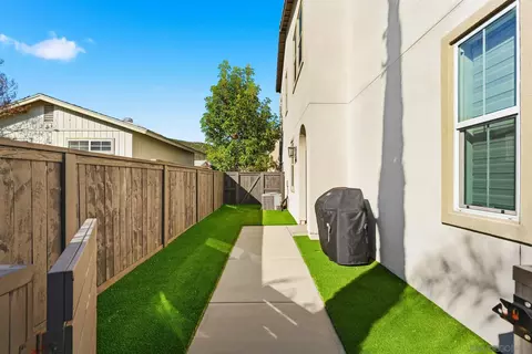 8691 Barbados Ln, Santee, CA 92071 photo 17