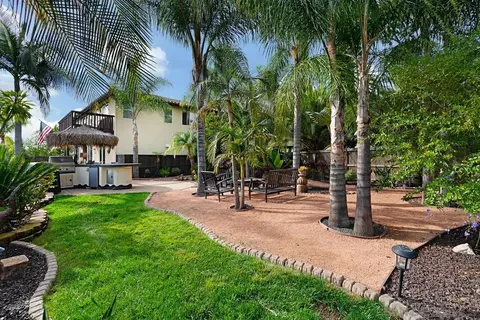 Exterior - 10689 Laurel Path, Escondido, CA 92026 photo 9 of 17