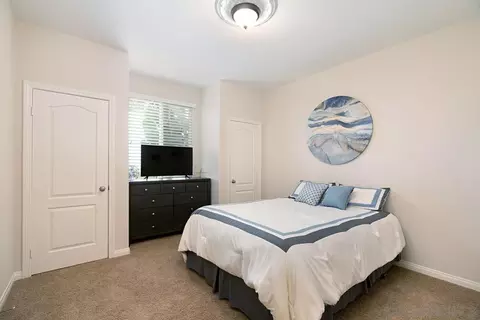 Bedroom - 10689 Laurel Path, Escondido, CA 92026 photo 1 of 5