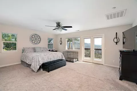 Bedroom - 10689 Laurel Path, Escondido, CA 92026 photo 2 of 5
