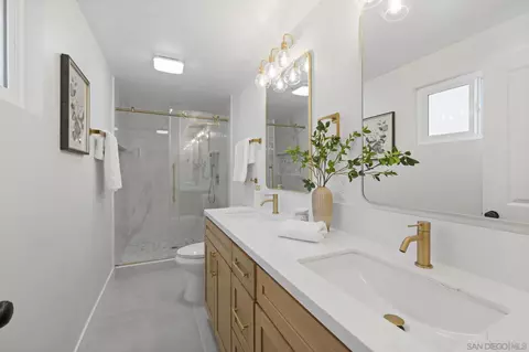 Bath - 13442 Mountainside Dr, Poway, CA 92064 photo 1 of 2