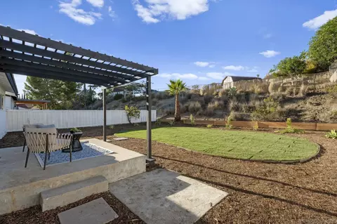 Exterior - 13442 Mountainside Dr, Poway, CA 92064 photo 4 of 5