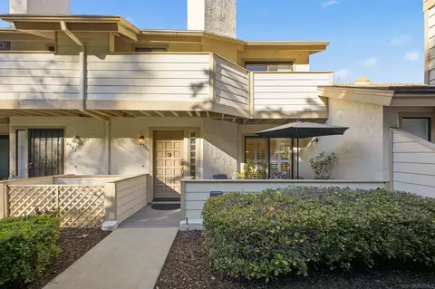 4595 Chateau Dr, San Diego, CA 92117