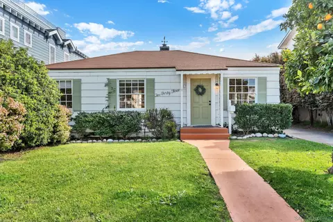 241-243 F Ave, Coronado, CA 92118