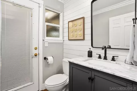 Bath - 14298 Ipava Dr, Poway, CA 92064 photo 3 of 4