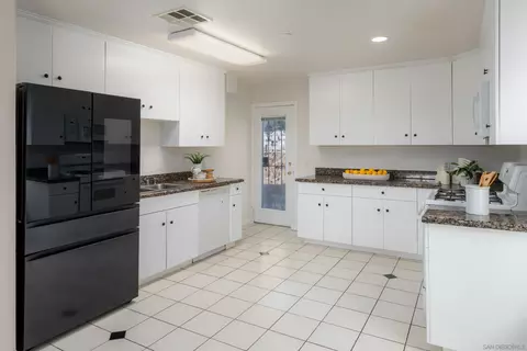 1626 La Presa Ave, Spring Valley, CA 91977 photo 14
