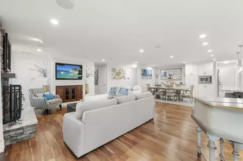 Living - 1441 E Taylor St, Vista, CA 92084 photo 2 of 5