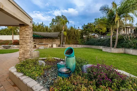 Exterior - 1441 E Taylor St, Vista, CA 92084 photo 17 of 28
