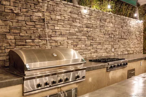 Kitchen - 1441 E Taylor St, Vista, CA 92084 photo 2 of 10