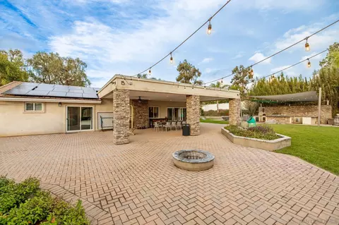 Exterior - 1441 E Taylor St, Vista, CA 92084 photo 16 of 28