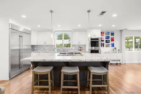 Kitchen - 1441 E Taylor St, Vista, CA 92084 photo 6 of 10