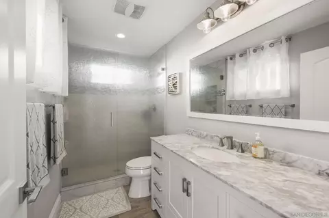 Bath - 1441 E Taylor St, Vista, CA 92084 photo 3 of 3
